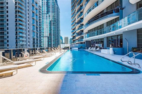 Condominio en alquiler en Miami, Florida, 2 dormitorios № 2078056 - foto 17