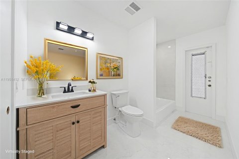 Casa en alquiler en Pinecrest, Florida, 3 dormitorios, 204.76 m2 № 2006254 - foto 14