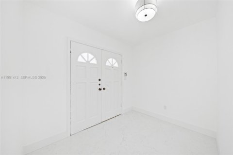 Casa en alquiler en Pinecrest, Florida, 3 dormitorios, 204.76 m2 № 2006254 - foto 3