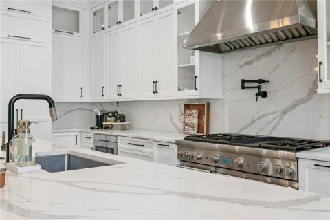 Купить виллу или дом в Тампа, Флорида 11 комнат, 487.83м2, № 1573080 - фото 15