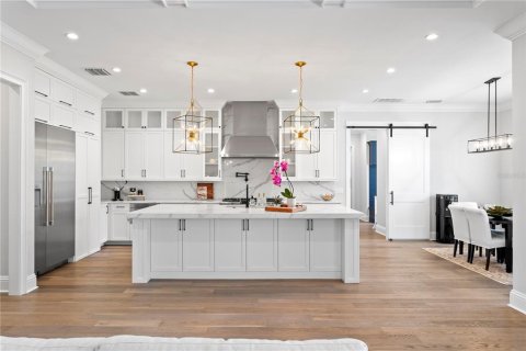 Купить виллу или дом в Тампа, Флорида 11 комнат, 487.83м2, № 1573080 - фото 12