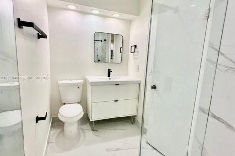 Adosado en alquiler en Miami, Florida, 3 dormitorios, 143.63 m2 № 2083925 - foto 20