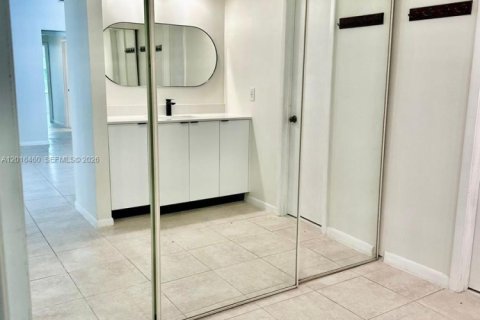 Adosado en alquiler en Miami, Florida, 3 dormitorios, 143.63 m2 № 2083925 - foto 18
