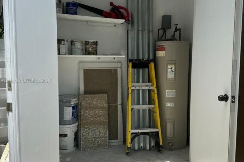 Adosado en alquiler en Miami, Florida, 3 dormitorios, 143.63 m2 № 2083925 - foto 26