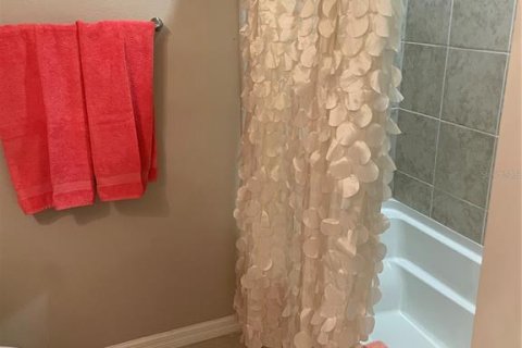 Condo in Bradenton, Florida, 2 bedrooms  № 311121 - photo 26