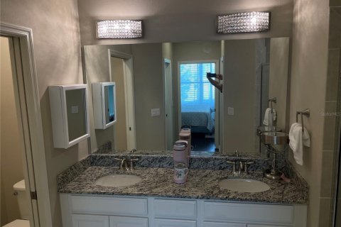 Condo in Bradenton, Florida, 2 bedrooms  № 311121 - photo 20