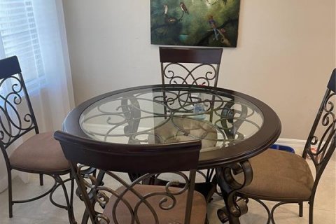 Condo in Bradenton, Florida, 2 bedrooms  № 311121 - photo 9