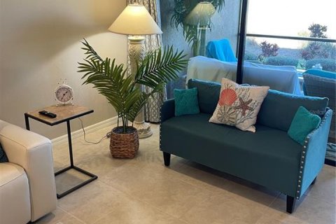 Condo in Bradenton, Florida, 2 bedrooms  № 311121 - photo 16