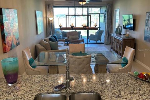 Condo in Bradenton, Florida, 2 bedrooms  № 311121 - photo 12