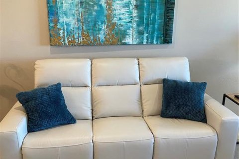 Condo in Bradenton, Florida, 2 bedrooms  № 311121 - photo 15