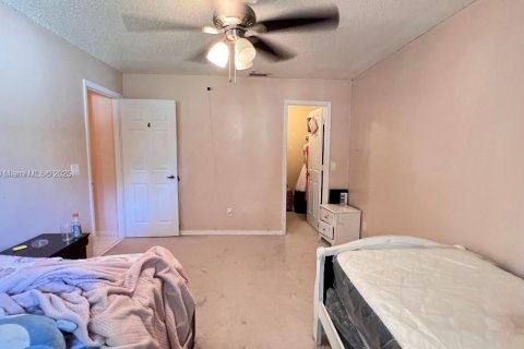 Villa ou maison à vendre à Port St. Lucie, Floride: 3 chambres, 172.61 m2 № 1928904 - photo 26