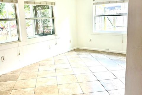 Casa en venta en Saint Petersburg, Florida, 2 dormitorios, 78.97 m2 № 1631373 - foto 7