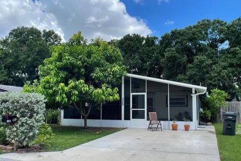 Casa en venta en Saint Petersburg, Florida, 2 dormitorios, 78.97 m2 № 1631373 - foto 1