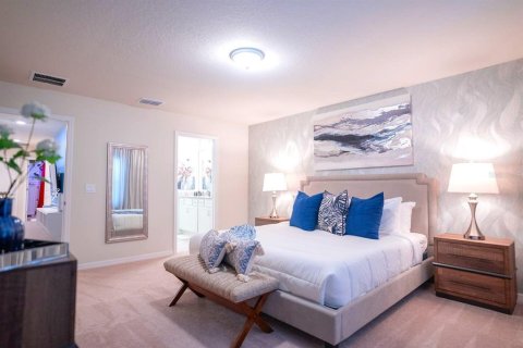 Townhouse in Davenport, Florida 5 bedrooms, 210.24 sq.m. № 1583313 - photo 9