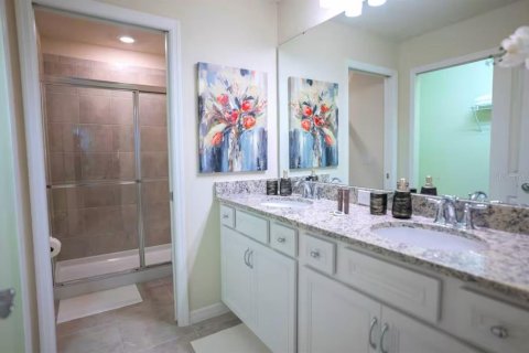 Townhouse in Davenport, Florida 5 bedrooms, 210.24 sq.m. № 1583313 - photo 10