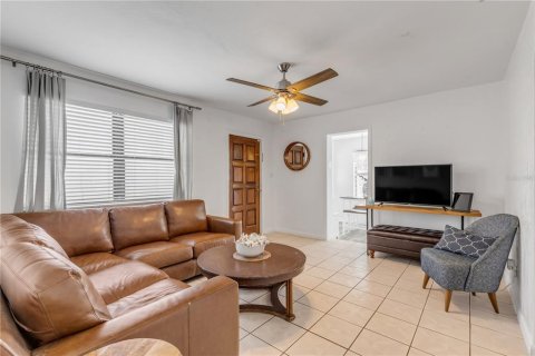 Villa ou maison à vendre à Edgewater, Floride: 3 chambres, 94.3 m2 № 1915634 - photo 10