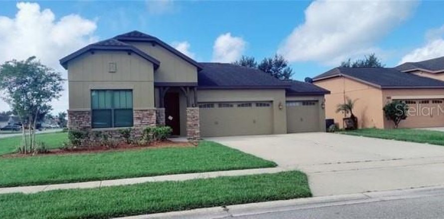 House in Kissimmee, Florida 4 bedrooms, 157.75 sq.m. № 1876614