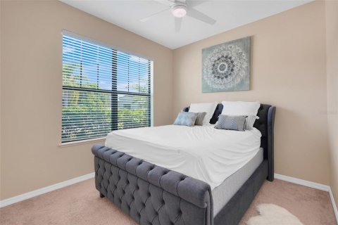 House in Kissimmee, Florida 4 bedrooms, 157.75 sq.m. № 1876614 - photo 15