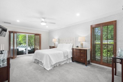 House in Tampa, Florida 4 bedrooms, 273.69 sq.m. № 1877280 - photo 23