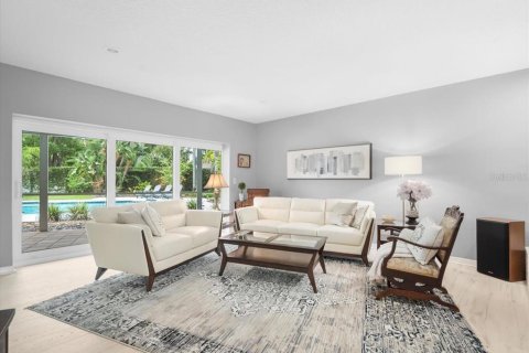 House in Tampa, Florida 4 bedrooms, 273.69 sq.m. № 1877280 - photo 7
