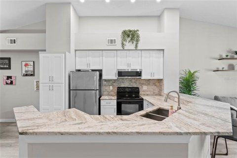 Appartement à louer à Tampa, Floride: 1 chambre, 75.72 m2 № 2386195 - photo 13