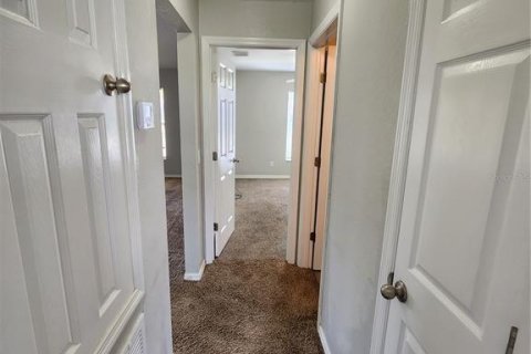House in North Port, Florida 3 bedrooms, 163.69 sq.m. № 2122506 - photo 30