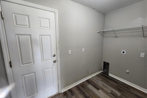 House in North Port, Florida 3 bedrooms, 163.69 sq.m. № 2122506 - photo 20