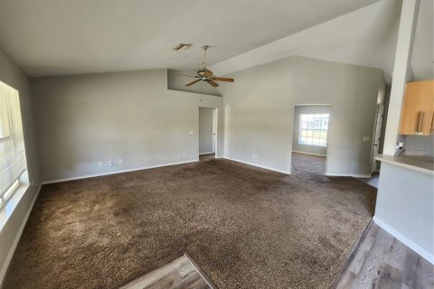 House in North Port, Florida 3 bedrooms, 163.69 sq.m. № 2122506 - photo 13