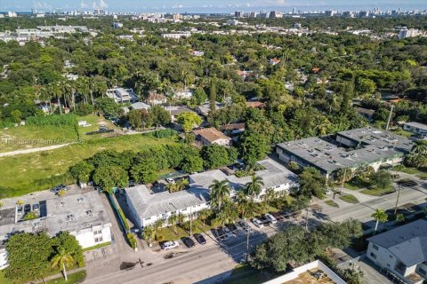 Commercial property in North Miami, Florida 1725.75 sq.m. № 1890170 - photo 30