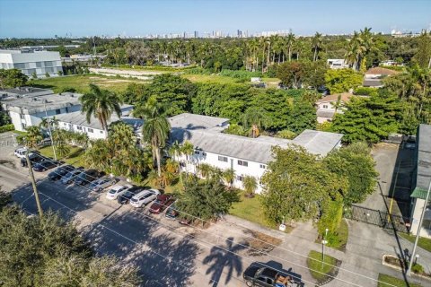 Commercial property in North Miami, Florida 1725.75 sq.m. № 1890170 - photo 22