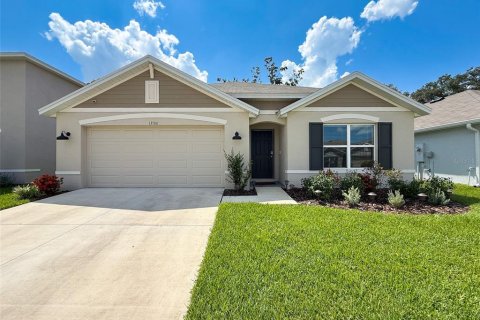 Casa en alquiler en Spring Hill, Florida, 4 dormitorios, 171.5 m2 № 1855969 - foto 1