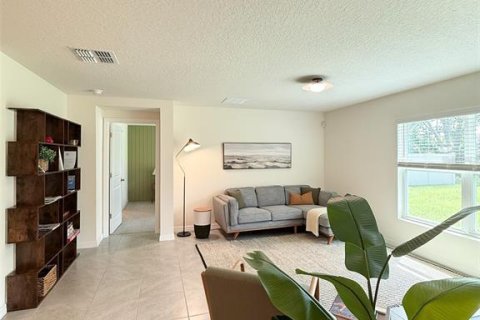 Casa en alquiler en Spring Hill, Florida, 4 dormitorios, 171.5 m2 № 1855969 - foto 5