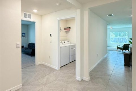 Casa en alquiler en Spring Hill, Florida, 4 dormitorios, 171.5 m2 № 1855969 - foto 17