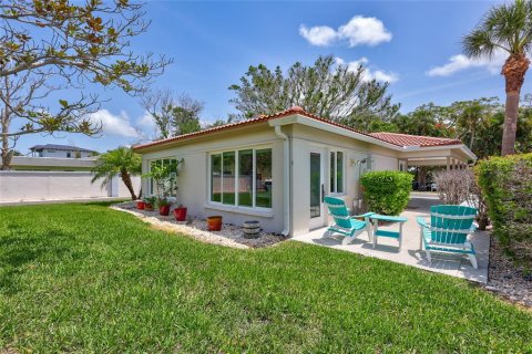 House in Sarasota, Florida 2 bedrooms, 108.23 sq.m. № 1780629 - photo 8