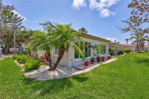 House in Sarasota, Florida 2 bedrooms, 108.23 sq.m. № 1780629 - photo 6