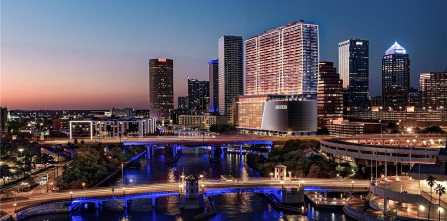 Condo in Tampa, Florida, 6 bedrooms № 2195309