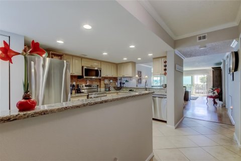 Condo in Clearwater, Florida, 2 bedrooms  № 2142288 - photo 7