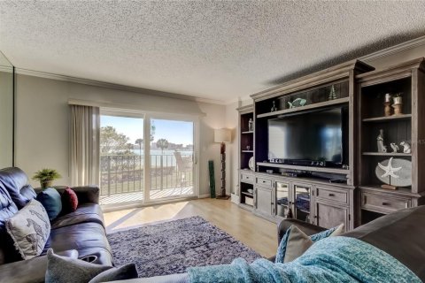 Condo in Clearwater, Florida, 2 bedrooms  № 2142288 - photo 4