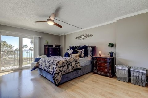 Condo in Clearwater, Florida, 2 bedrooms  № 2142288 - photo 25