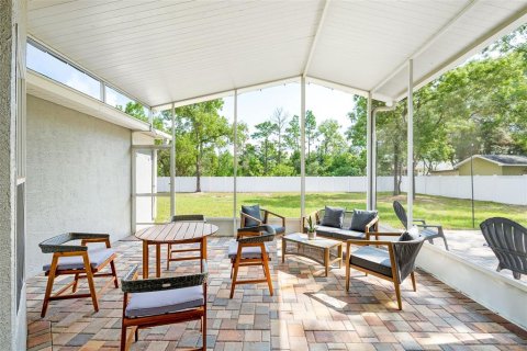 House in Weeki Wachee, Florida 3 bedrooms, 142.42 sq.m. № 2273064 - photo 23