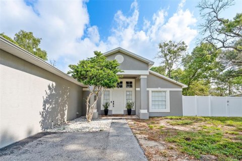 Villa ou maison à Weeki Wachee, Floride 3 chambres, 142.42 m2 № 2273064