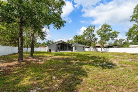 House in Weeki Wachee, Florida 3 bedrooms, 142.42 sq.m. № 2273064 - photo 29