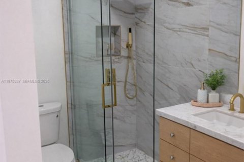 Снять в аренду виллу или дом в Саут-Майами, Флорида 4 спальни, 204.38м2, № 2040115 - фото 4