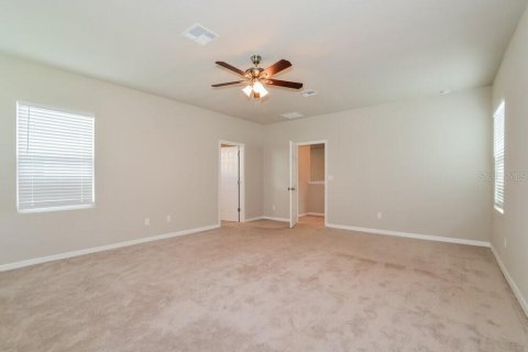 Villa ou maison à louer à Minneola, Floride: 3 chambres, 214.05 m2 № 2389077 - photo 10