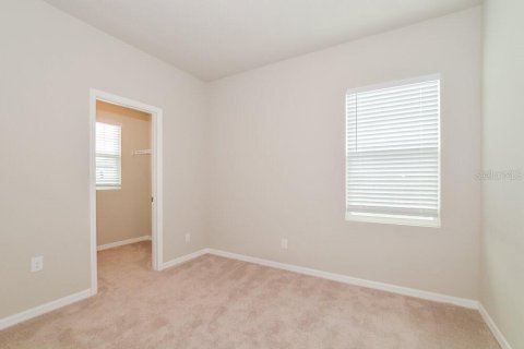 Villa ou maison à louer à Minneola, Floride: 3 chambres, 214.05 m2 № 2389077 - photo 12