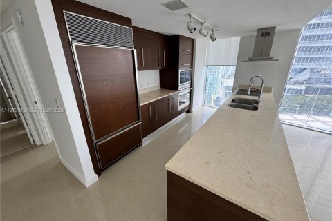 Снять в аренду кондоминиум в Майами, Флорида 2 спальни, 123.28м2, № 2042276 - фото 9