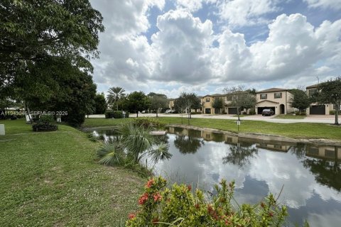 Villa ou maison à vendre à Tamarac, Floride: 2 chambres, 146.69 m2 № 1999397 - photo 19
