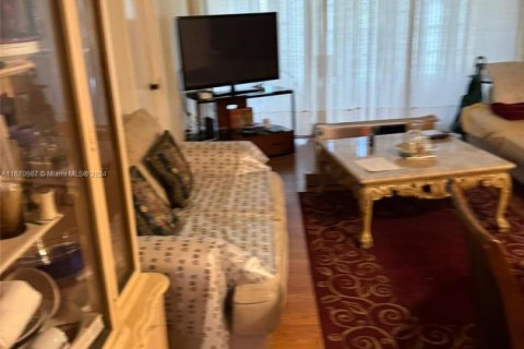 Copropriété à vendre à Tamarac, Floride: 2 chambres, 81.75 m2 № 1978222 - photo 6