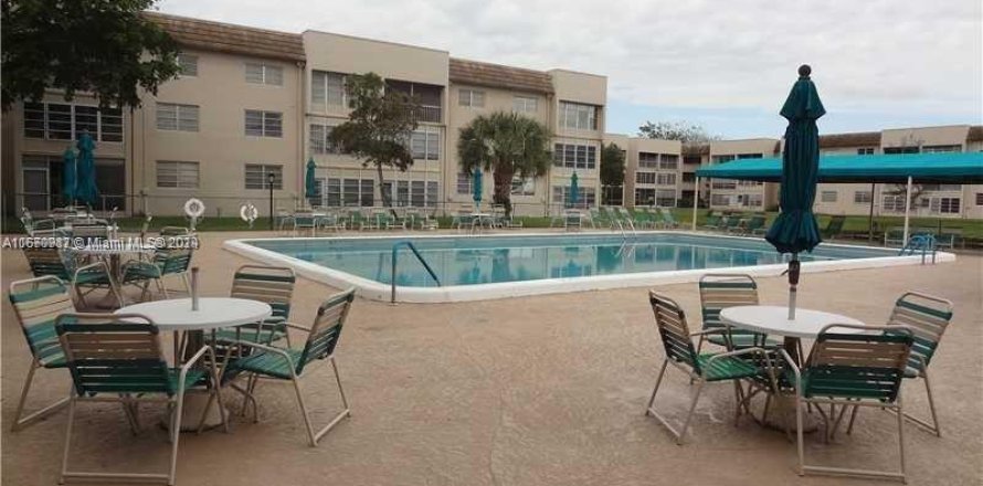 Condo à Tamarac, Floride, 2 chambres  № 1978222