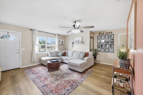 Casa en venta en Bradenton, Florida, 3 dormitorios, 107.21 m2 № 2113652 - foto 8